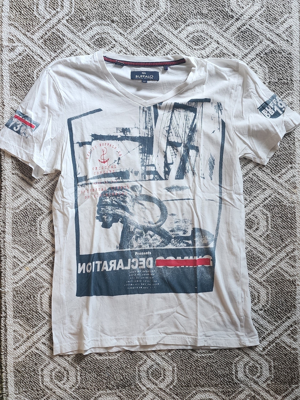 Buffalo David Bitton Men’s White Graphic V-Neck Shirt